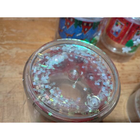 Vintage 1993 Leahy Designs Christmas Holiday Acrylic Plastic Drinking Cups Set - Picture 6 of 7